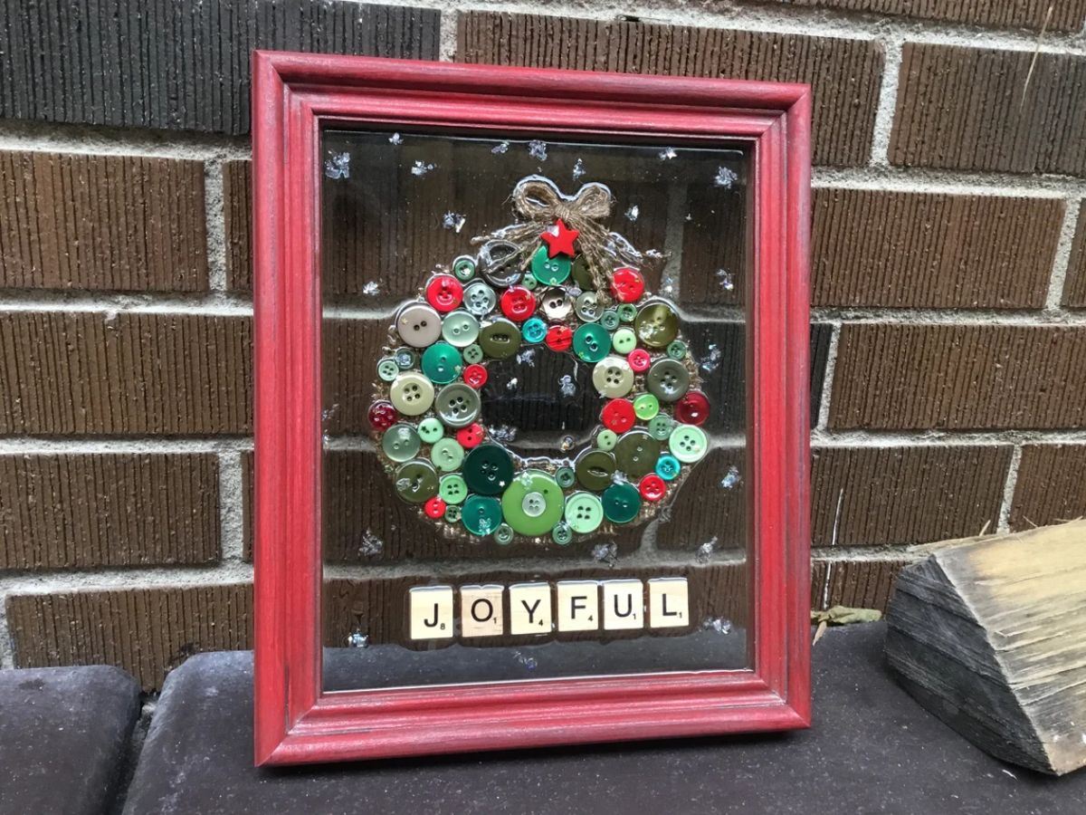 Bespoke Button Wall Art Christmas Wreath