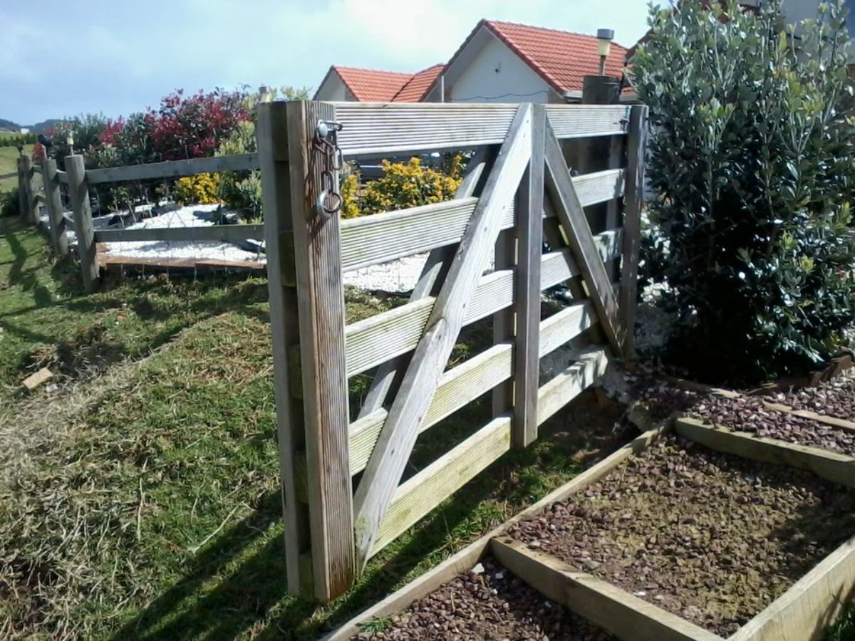 A Simple DIY Garden Gate