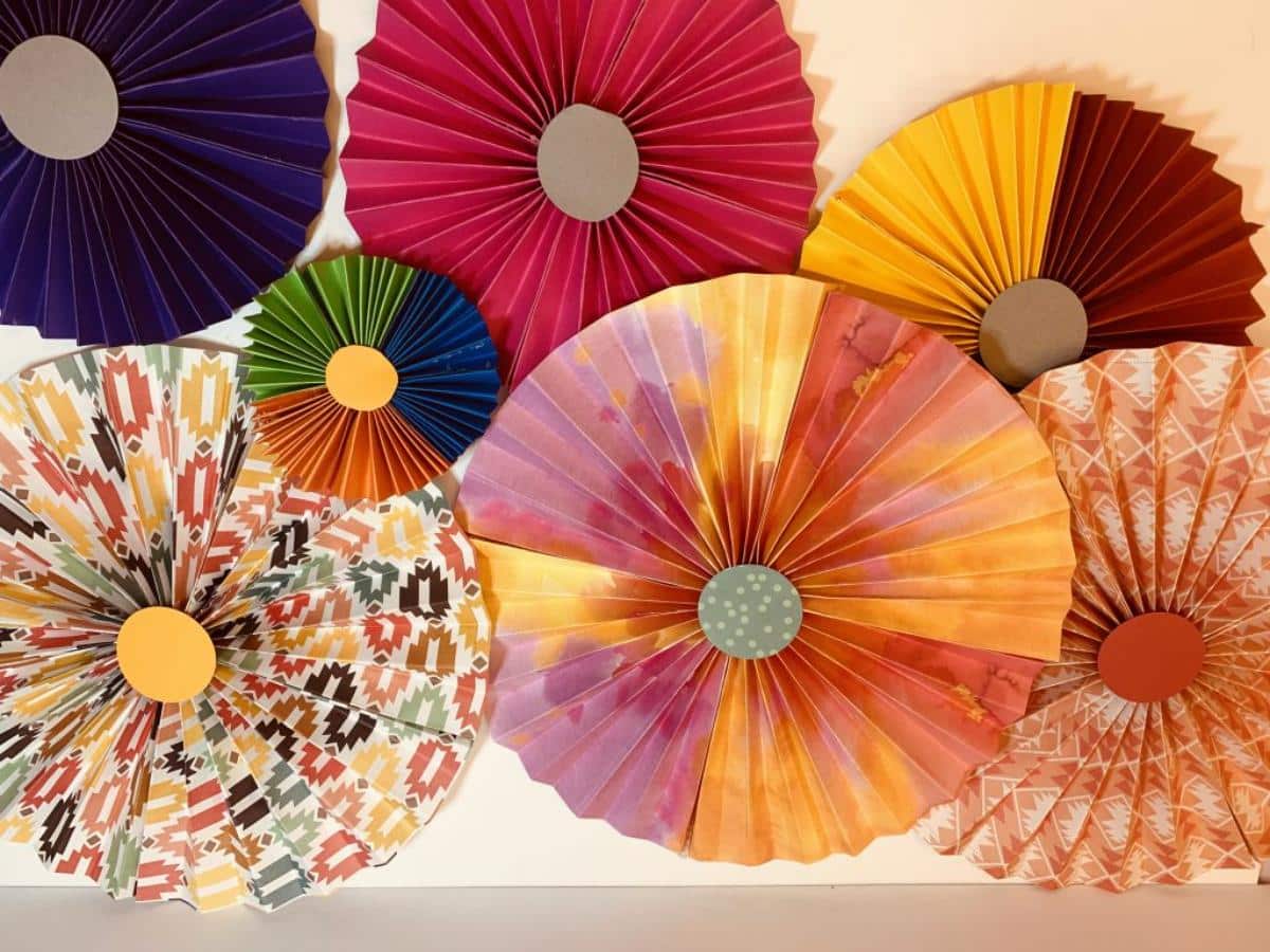 DIY Cute Paper Fan Decorations.
