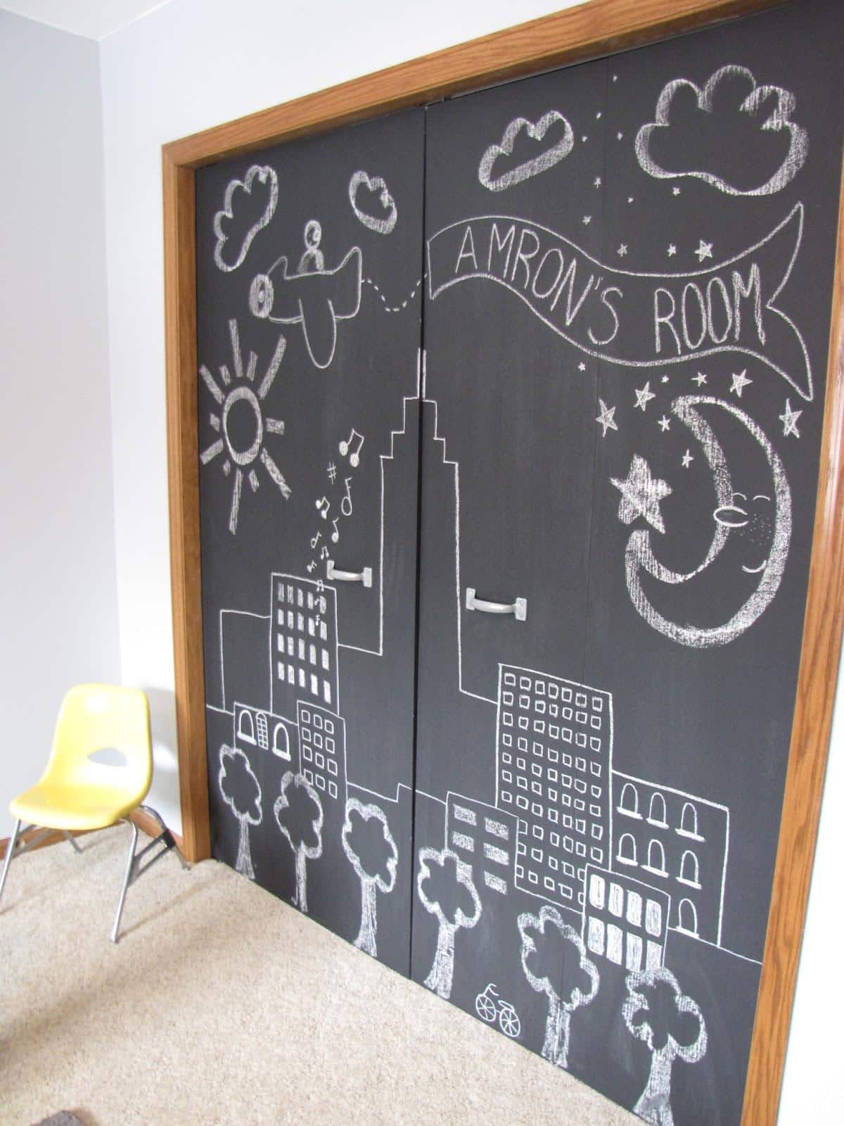DIY Chalkboard Closet Doors