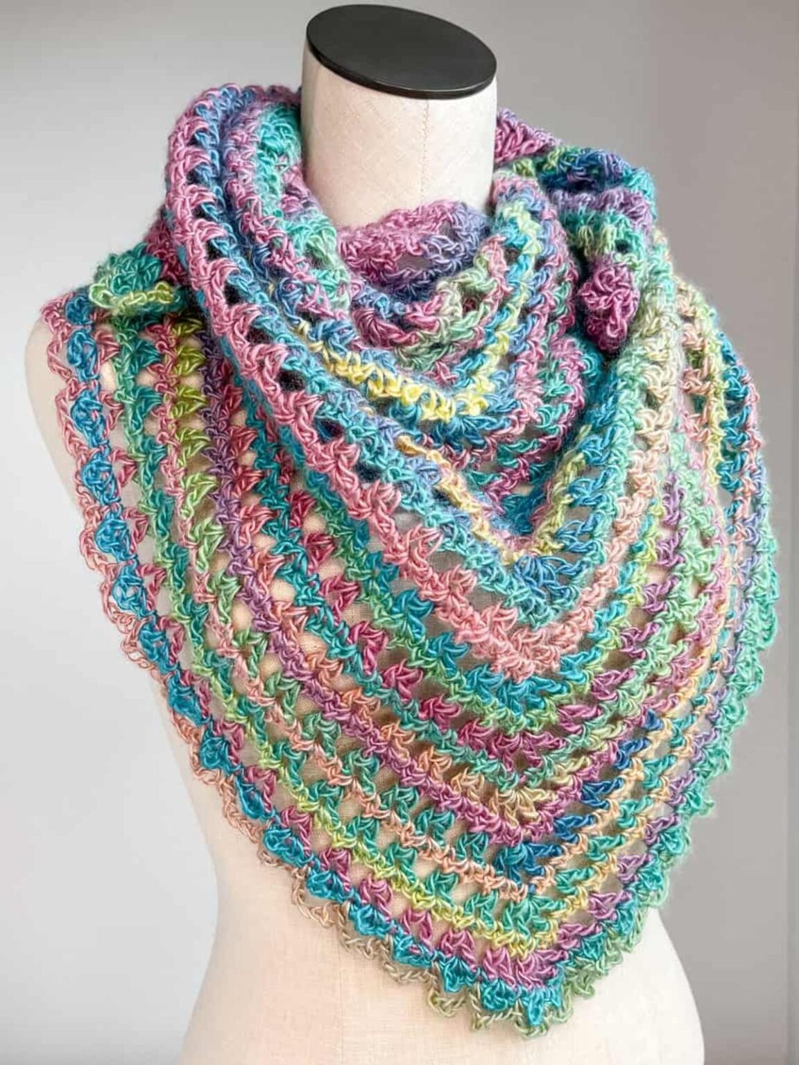 21 Red Heart Yarn Crochet Patterns - DIY & Crafts