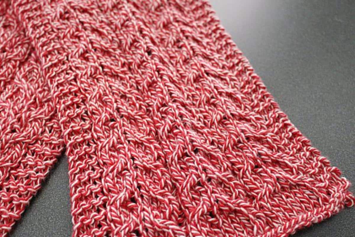 Simple Cable Knit Scarf