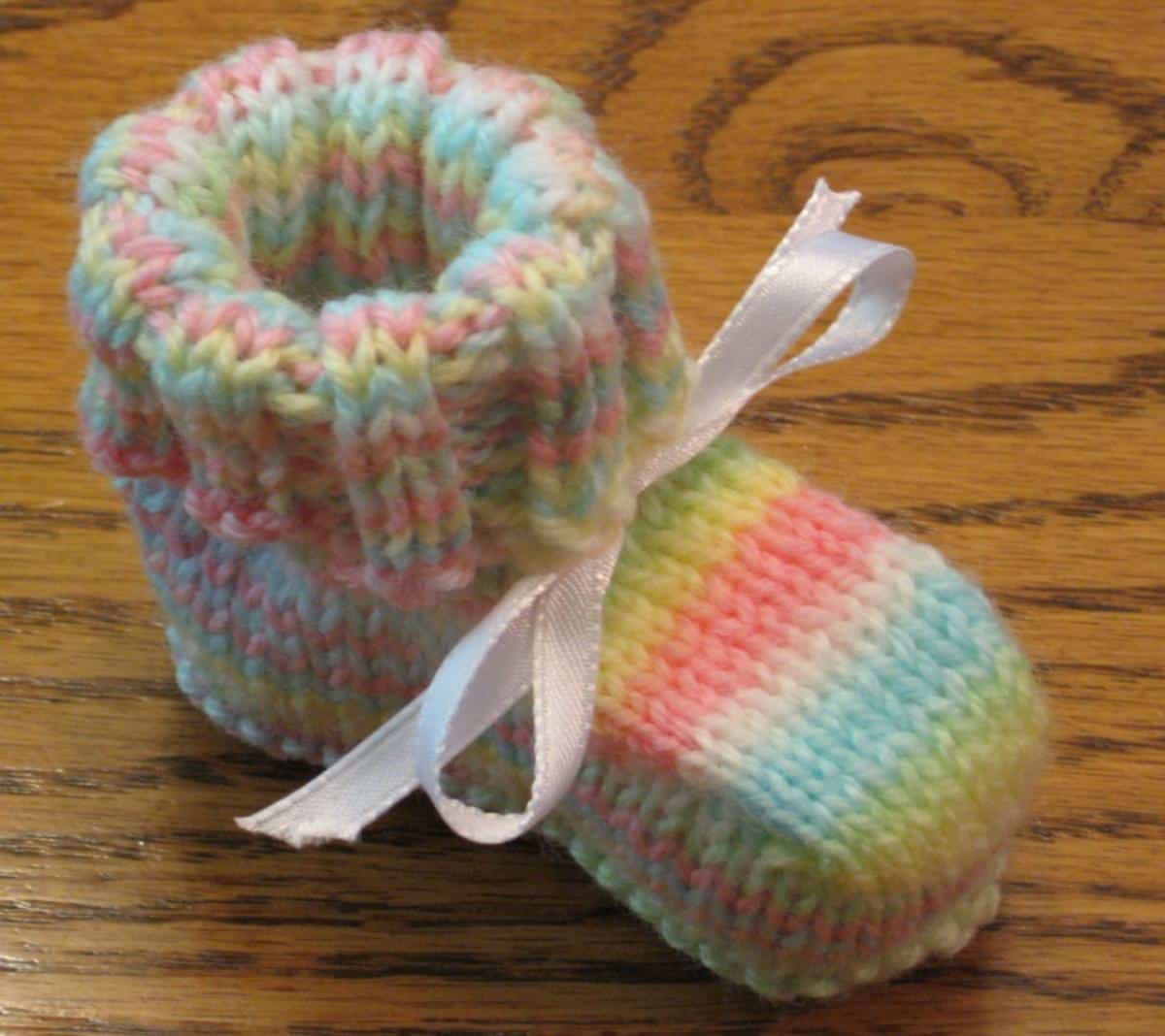 Baby Booties Without Seams (Top Down)