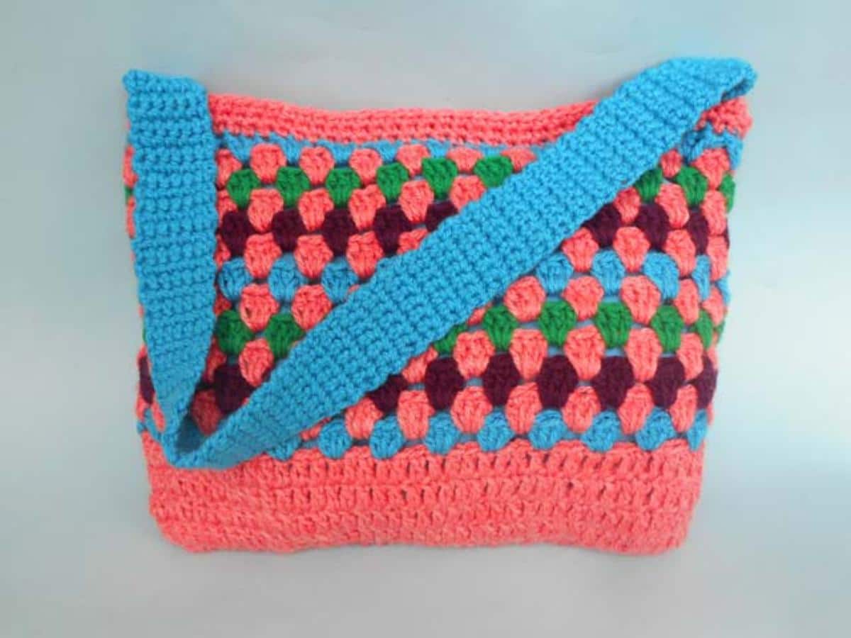 Easy Puffy Colorful Purse