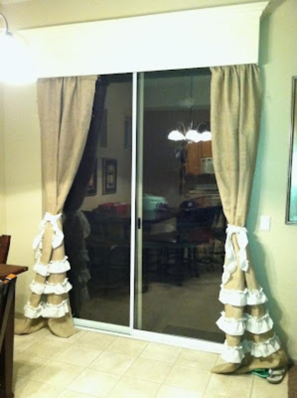 DIY Make Burlap Curtains With Ruffles