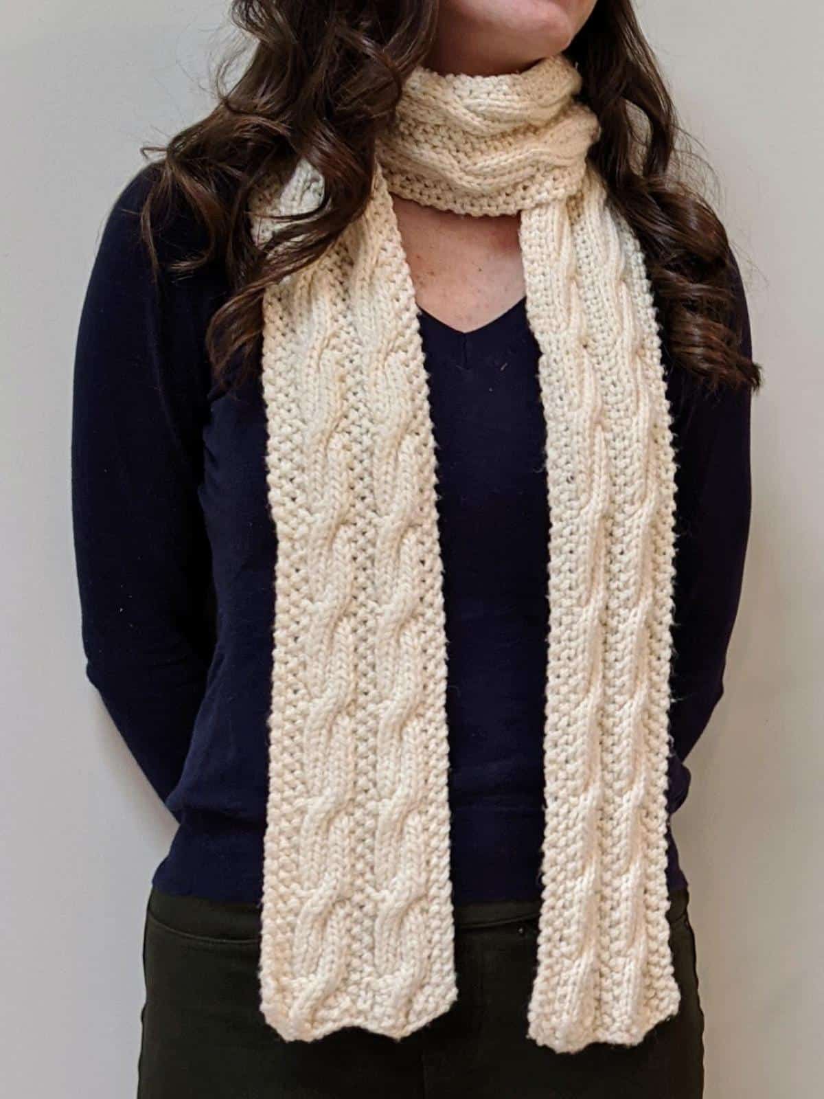 Easy Reversible Cable Scarf