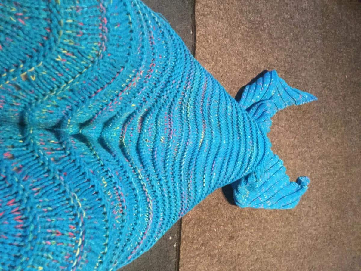 DIY Mermaid Blanket