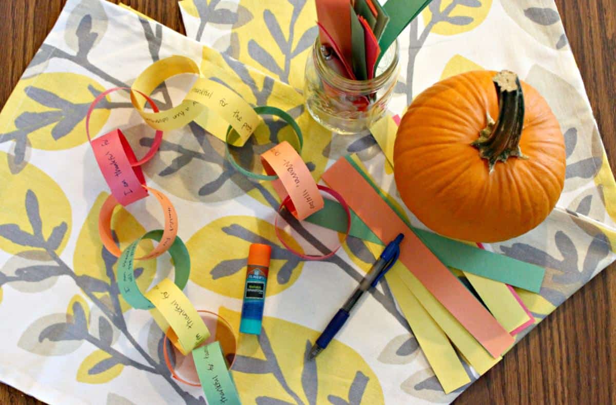 Thanksgiving Paper Chain