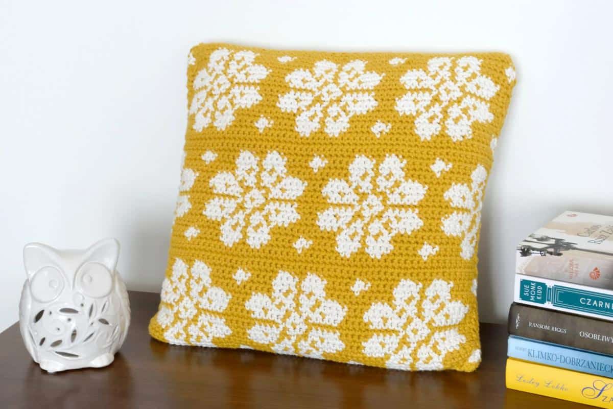Dahlia Crochet Pillow Cover