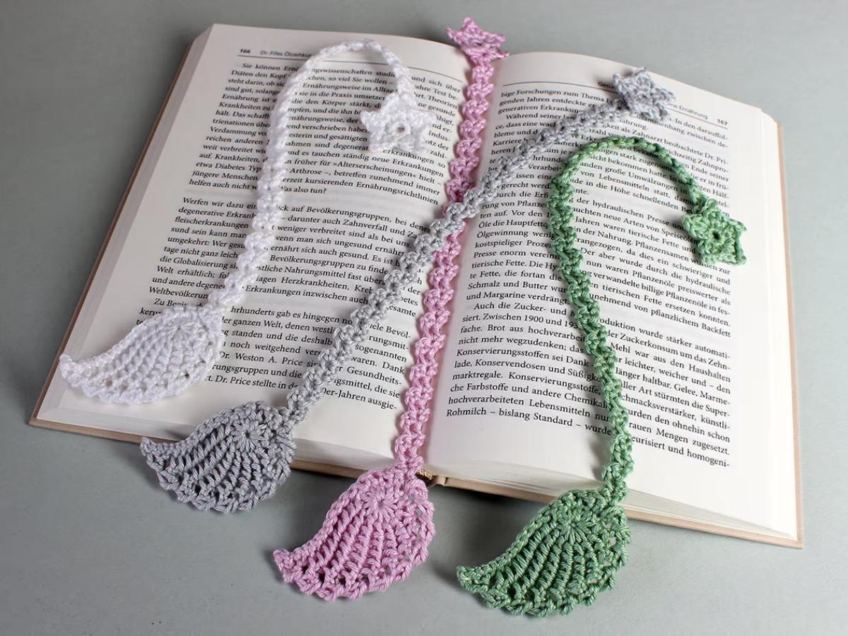 Wing With Star Crochet Bookmarks