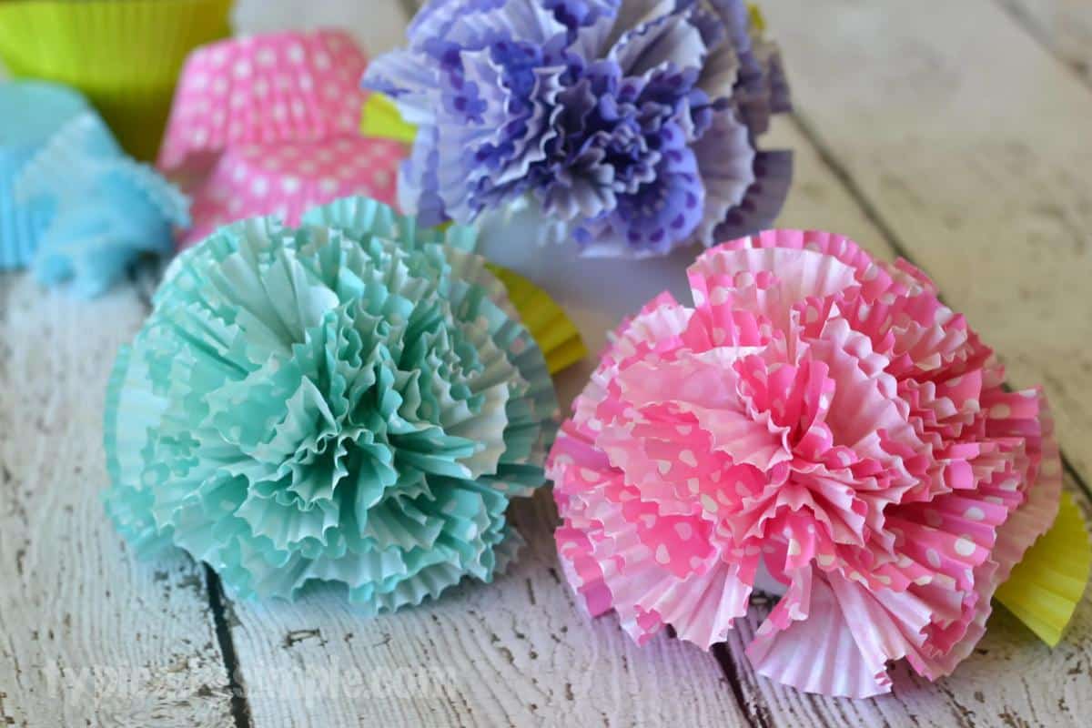Easy Flowers Cupcake Liners Craft