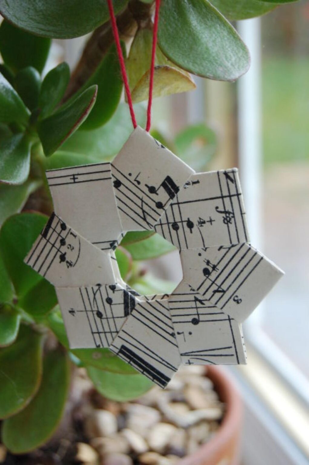40 Sheet Music Crafts - DIY & Crafts